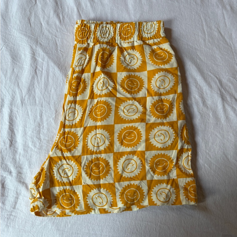 Mighty Fine Yellow Sun Smileyface Shorts size XL - Picture 1 of 5